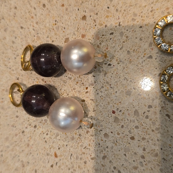 Lot of 10 "Hoop" Charms - Goldtone, Enamel, Beaded etc. - Picture 5 of 9